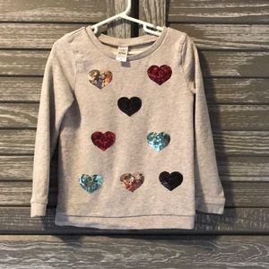 Sweatshirt 💕.. 🚨Last call!! 🚨Price slashed.